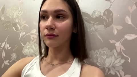 Snapshot of alysastuddiford chatting on July 2026 08:15:02 PM Alisa online show from July 2026 08:15:02 PM