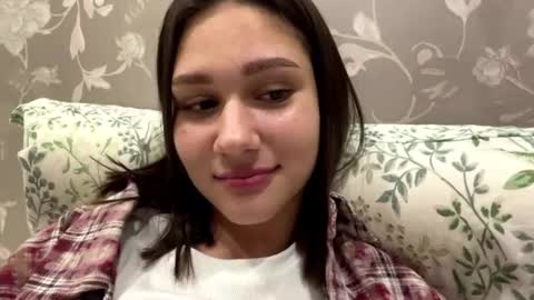 Snapshot of alysastuddiford chatting on July 2026 08:11:02 PM Alisa online show from July 2026 08:11:02 PM