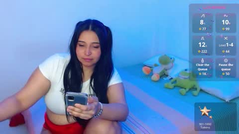 Snapshot of alyson_27 chatting on October 2025 07:19:01 AM Alyson online show from October 2025 07:19:01 AM