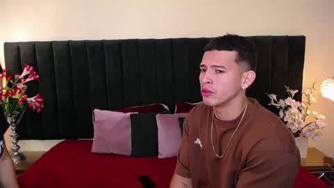 ALYSON Y ETHAN online show from January 2026 01:16:02 PM