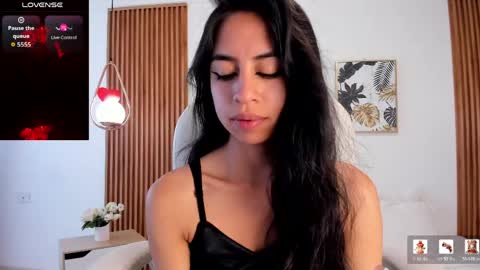alyssabeauty_ online show from May 2026 07:31:02 PM