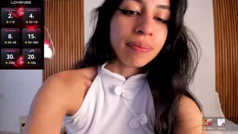 alyssabeauty_ online show from May 2026 08:06:02 PM