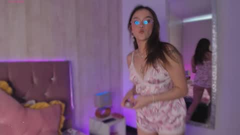 Alyy online show from March 2026 08:37:01 PM