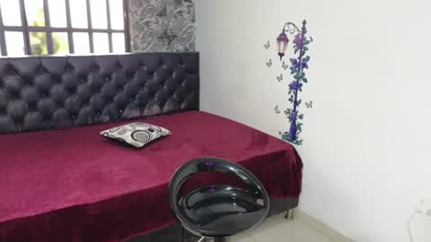 victoria milf online show from June 2026 04:19:02 PM