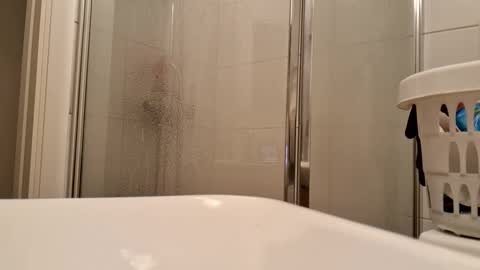 amadeusz online show from January 2025 07:13:02 PM