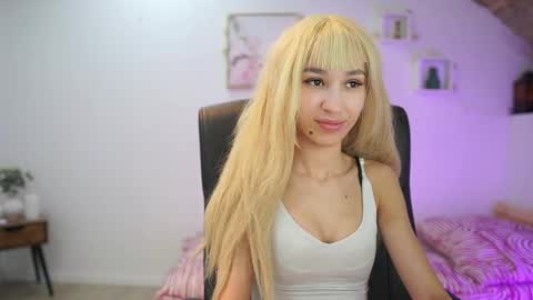 Amai  Liu online show from January 2026 02:21:02 PM