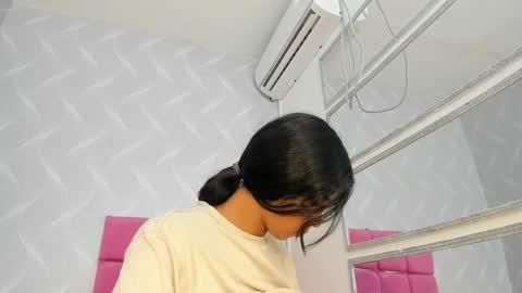 Snapshot of amaia_baez chatting on January 2025 01:51:02 AM AMAIA online show from January 2025 01:51:02 AM