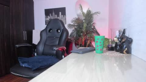 anny online show from April 2026 02:21:01 AM