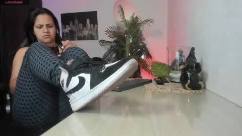 anny online show from May 2026 02:51:02 AM