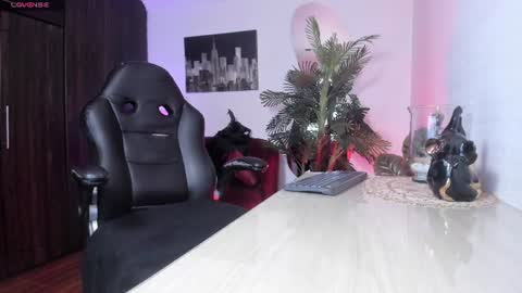 anny online show from June 2026 12:59:01 AM