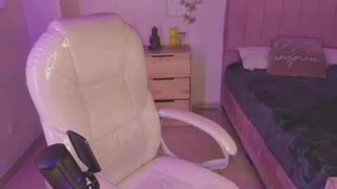 B I A N C A online show from September 2025 03:32:01 AM