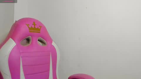 Snapshot of amaia_mendoza chatting on December 2024 05:29:01 PM Amaia Mendoza online show from December 2024 05:29:01 PM