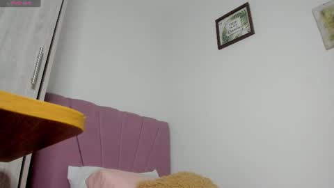 Amaia Mendoza online show from June 2026 11:35:01 PM