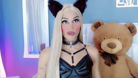 amal_baddel_ online show from February 2025 01:41:02 PM