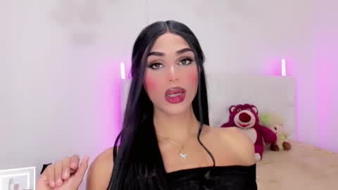 amal_baddel_ online show from October 2025 02:28:01 AM