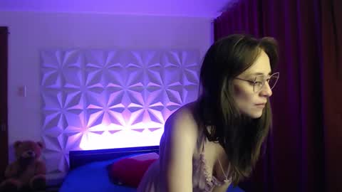 Amalett online show from January 2026 01:00:02 AM