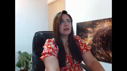 Snapshot of amalia_brunette chatting on September 2025 10:45:02 PM AMALIA online show from September 2025 10:45:02 PM