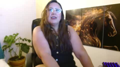 Snapshot of amalia_brunette chatting on May 2026 12:04:01 AM AMALIA online show from May 2026 12:04:01 AM