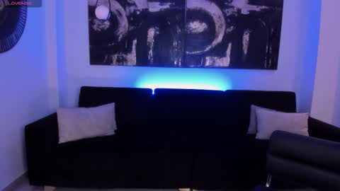 Amalia cruss online show from October 2025 09:38:01 PM