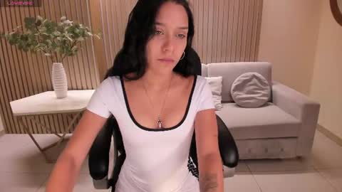 Amalia cruss online show from June 2026 08:00:01 PM