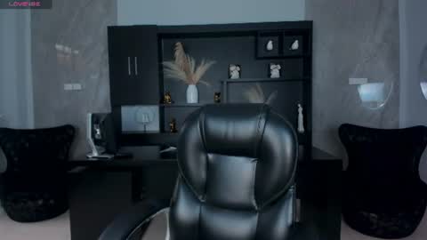 Amalia cruss online show from July 2026 08:15:02 PM