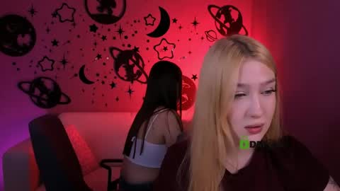 Amalia online show from April 2026 07:41:01 PM
