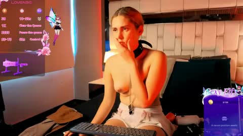 Ameliamartinez77 online show from May 2026 02:35:02 PM