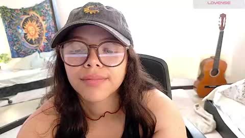 Snapshot of amand1_sweet chatting on August 2026 03:04:02 PM online show from August 2026 03:04:02 PM