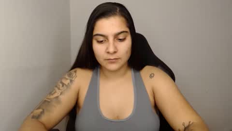 The queen of the biceps  online show from January 2025 09:31:01 PM