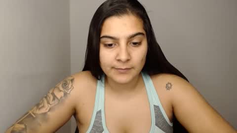 The queen of the biceps  online show from January 2025 09:35:02 PM