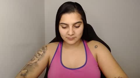 The queen of the biceps  online show from January 2025 10:13:02 PM