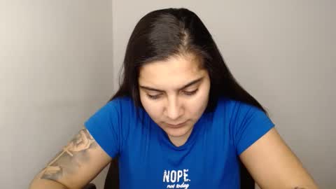 The queen of the biceps  online show from January 2025 10:12:02 PM