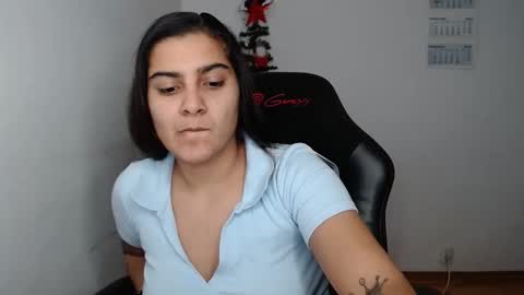 The queen of the biceps  online show from December 2025 11:23:01 PM