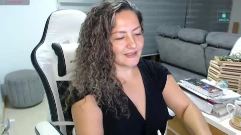 Snapshot of amanda_bella1 chatting on October 2025 01:14:01 AM Amanda online show from October 2025 01:14:01 AM