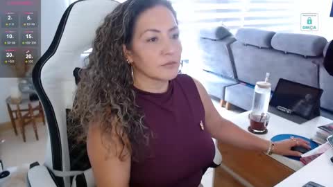 Snapshot of amanda_bella1 chatting on February 2026 09:44:01 PM Amanda online show from February 2026 09:44:01 PM