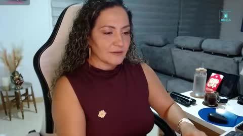 Snapshot of amanda_bella1 chatting on February 2026 01:48:02 AM Amanda online show from February 2026 01:48:02 AM