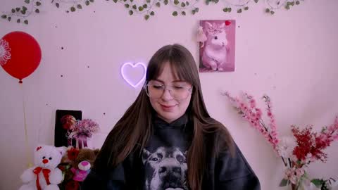 Snapshot of amanda_bright_ chatting on April 2026 11:00:01 AM amanda_bright_ online show from April 2026 11:00:01 AM