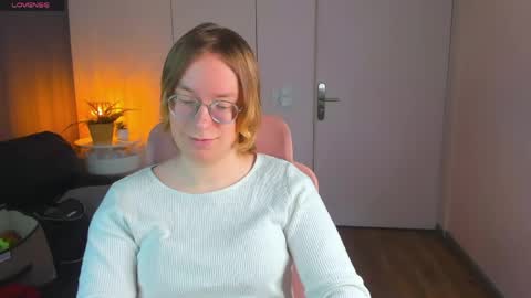 Hi im Amanda online show from April 2026 01:41:01 PM