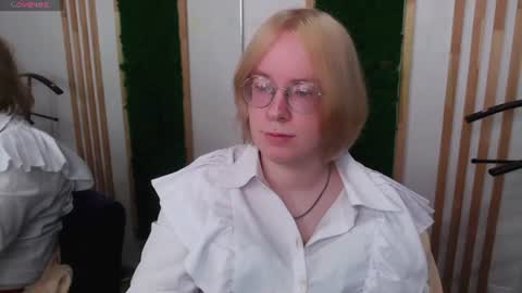 Snapshot of amanda_butlerr chatting on July 2026 11:24:01 AM Hi im Amanda online show from July 2026 11:24:01 AM