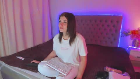 Amanda online show from June 2026 04:37:01 AM