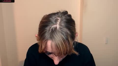 Amanda online show from September 2025 08:05:01 AM