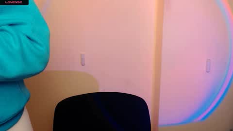 Amanda online show from November 2025 08:15:02 AM