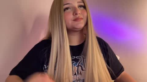 Amandha online show from December 2024 10:23:02 PM