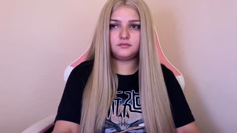 Amandha online show from February 2025 06:37:02 PM