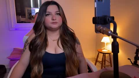 Amandha online show from November 2025 08:22:02 PM