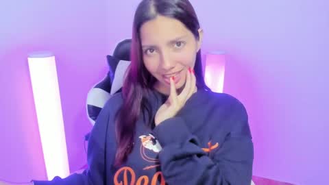 Snapshot of amara_22_ chatting on January 2025 04:38:02 AM Liz online show from January 2025 04:38:02 AM