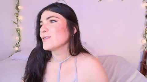 Snapshot of amara_vega chatting on April 2026 04:16:02 PM Amara Vega online show from April 2026 04:16:02 PM