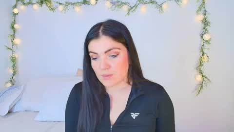 Snapshot of amara_vega chatting on May 2026 06:01:01 PM Amara Vega online show from May 2026 06:01:01 PM