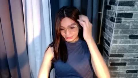 BELLA online show from May 2026 04:18:02 AM