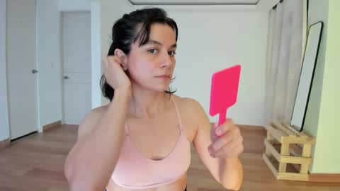 Snapshot of amaranthaajames chatting on April 2026 09:57:02 PM Amarantha online show from April 2026 09:57:02 PM